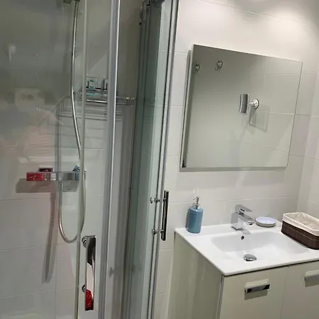 Vakantiehuis Modern Pool Avorh